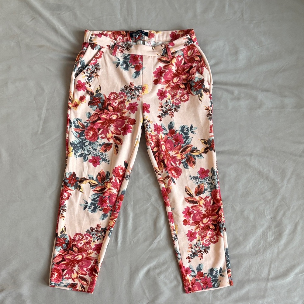 BoomBoom Jeans Floral Cropped Pants M | High Waist Pink Red Print‎